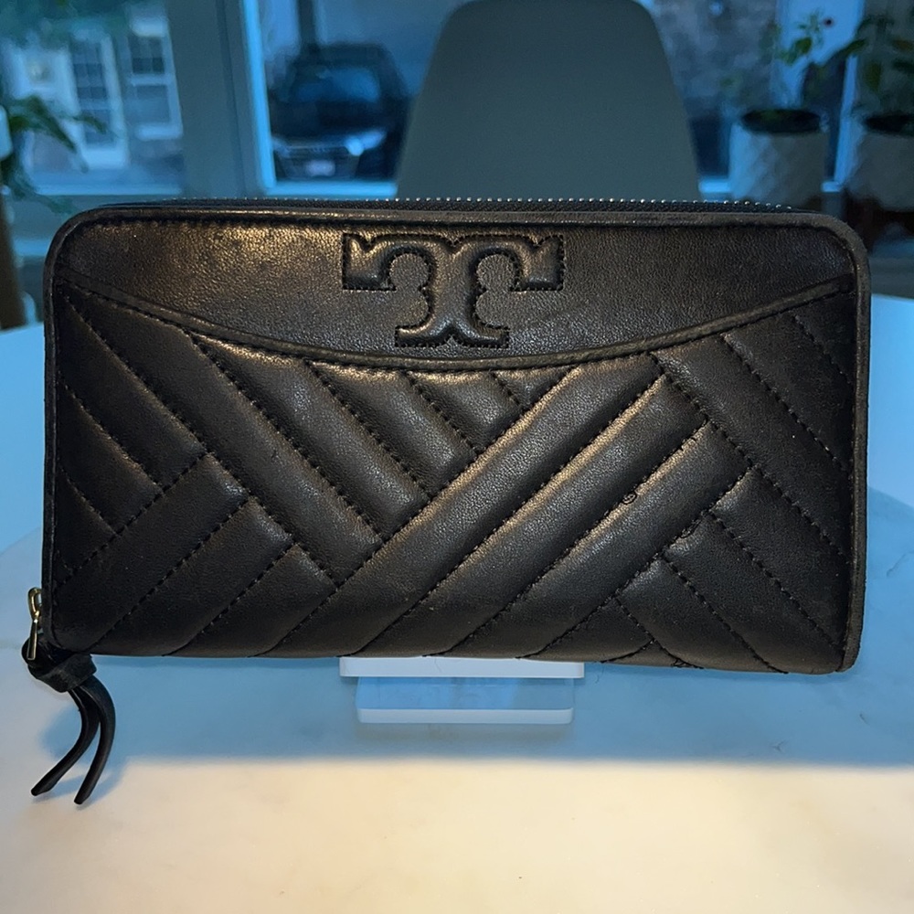 Tory Burch black wallet